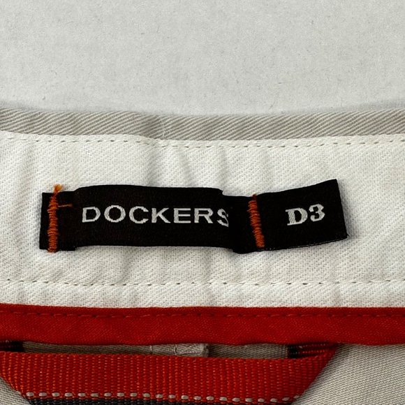 Dockers Men's Size 36X30 Pant Flat Front Straight Leg Beige Preowned - Picture 3 of 11